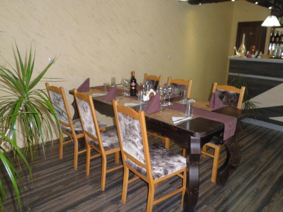 Cherven  戴安娜旅馆酒店 外观 照片